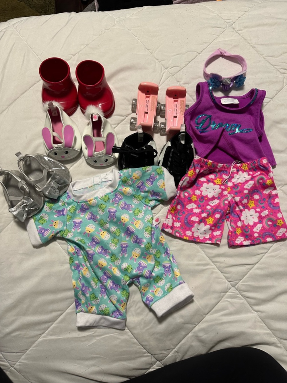 Build A Bear shoes & clothes lot